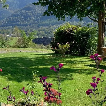 Dans Avec Jardin, Vue Montagne Aucun