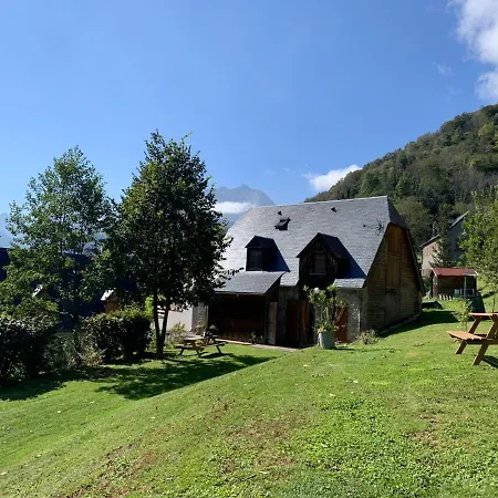 Daire Dans Avec Jardin, Vue Montagne Aucun