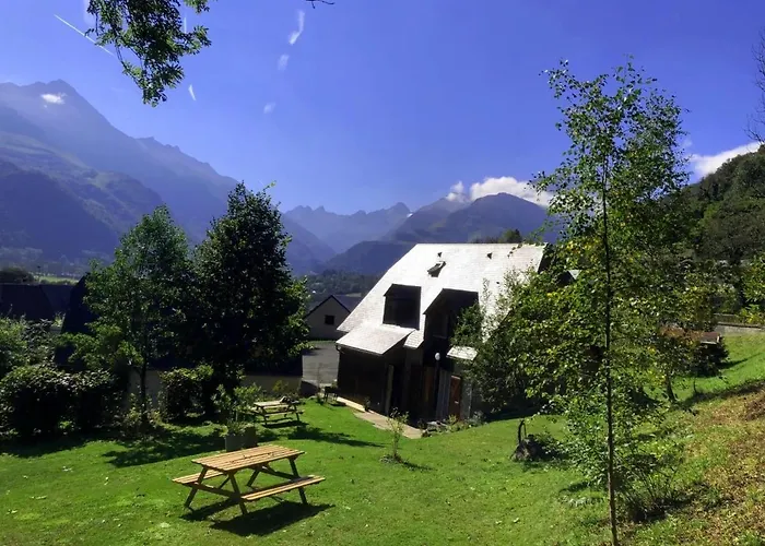Apartment Dans Avec Jardin, Vue Montagne *