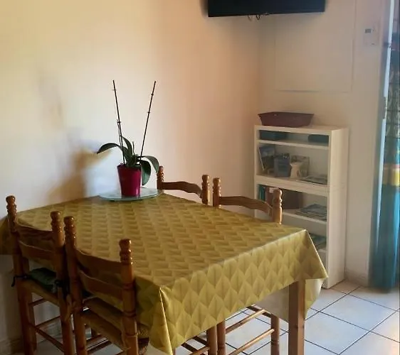 Dans Avec Jardin, Vue Montagne Апартаменты *