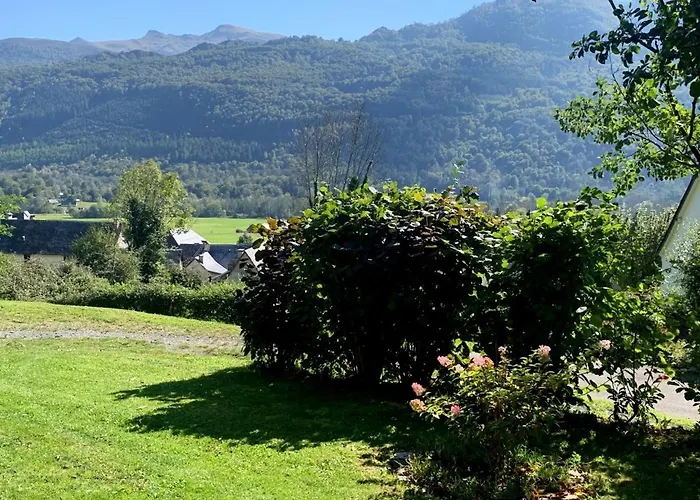Dans Avec Jardin, Vue Montagne