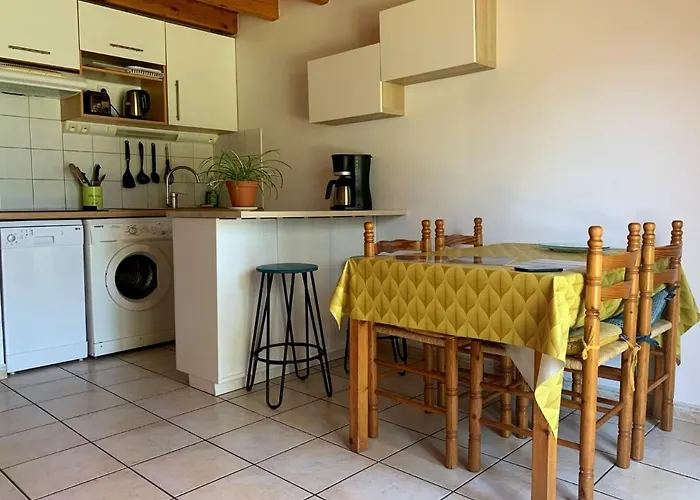 Dans Avec Jardin, Vue Montagne